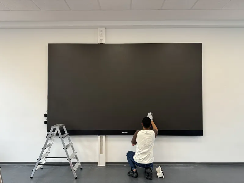 Konferenzraum LED Display — Aufbau