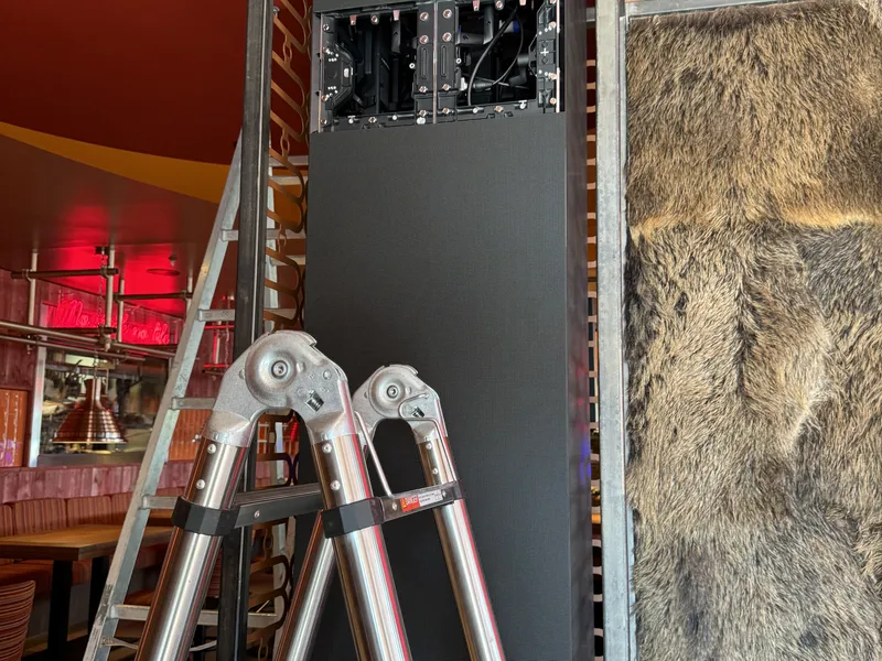 Indoor Restaurant Berlin 2