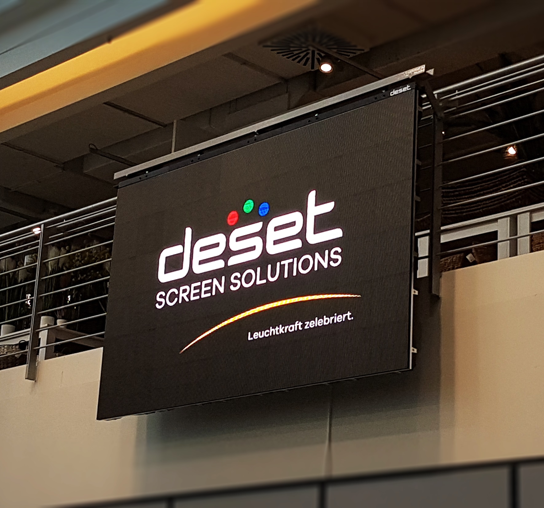 LED Videowand für Innen und Außen kaufen deset LED GmbH